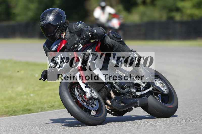 /44 09.08.2025 Plüss Moto Sport ADR/Einsteiger/54